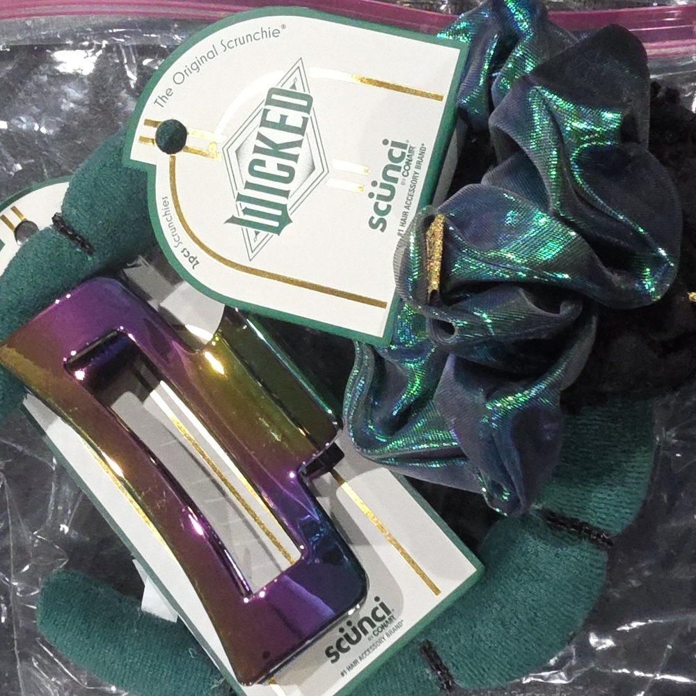 Wicked Green hair bundle